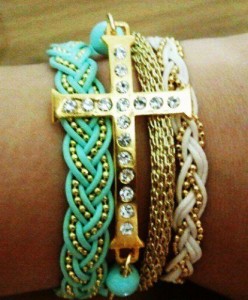 Acessórios com cruz