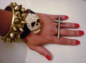 Acessórios com cruz