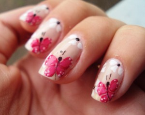 Unhas Decoradas com Borboletas