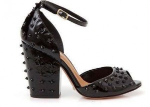 Sandálias com Salto Quadrado