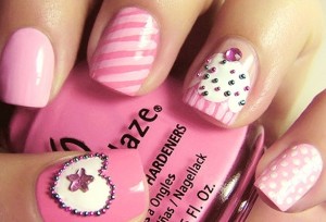 Unhas Decoradas de Docinhos