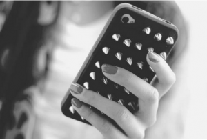 Capinha de Celular com Spike