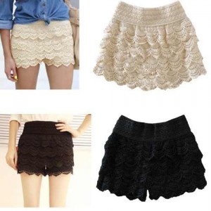 Mini saias de renda