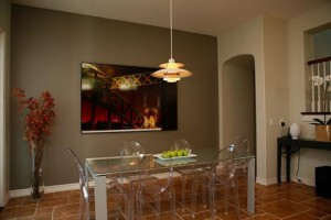 Pequena sala de jantar decorada