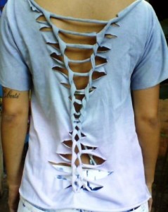 Como customizar uma camisa feminina