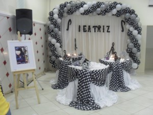 decoração anos 60 aniversário