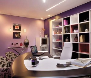 Escritório feminino decorado