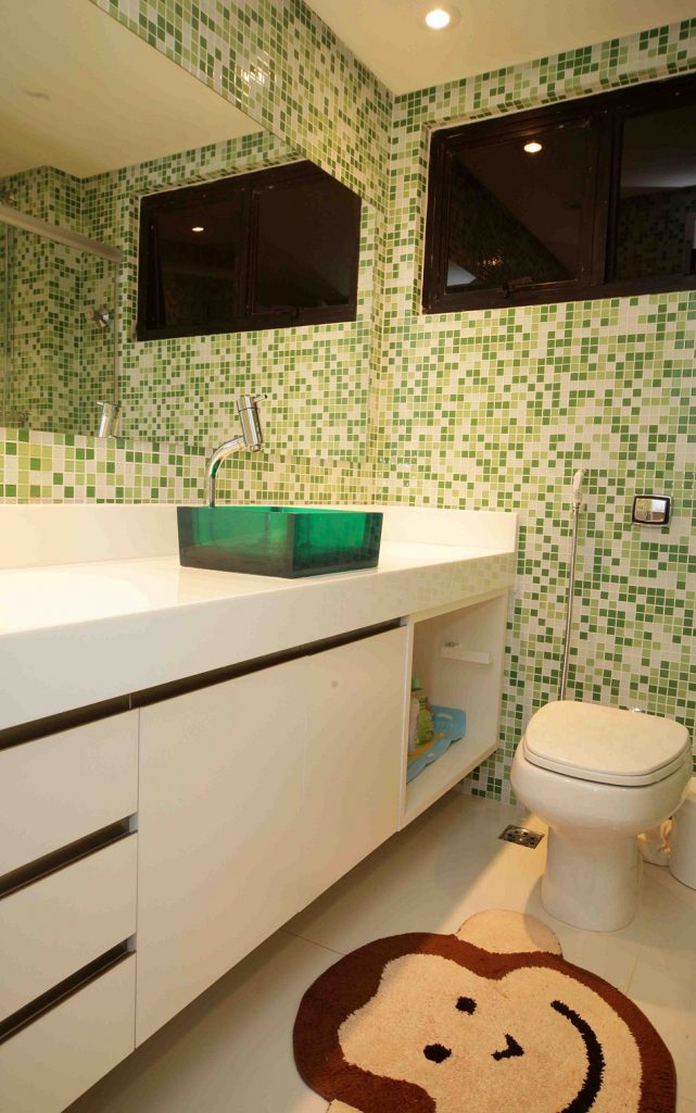 banheiros coloridos para criancas