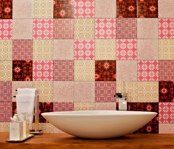 banheiros coloridos tons de vermelho